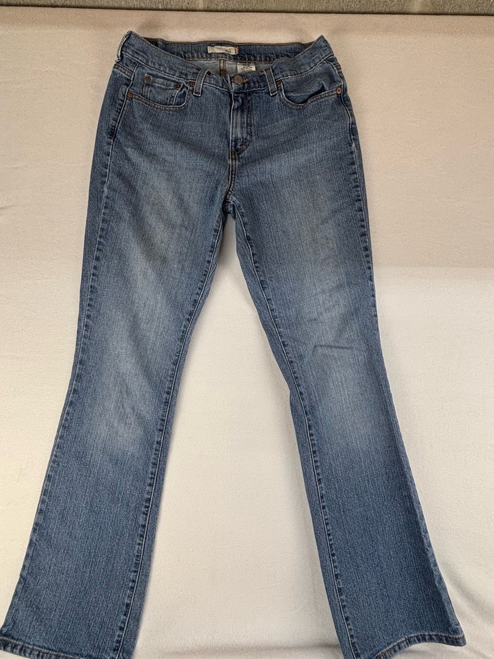 Levi's Women's Boot Cut 515 Jeans - Medium Blue Wash